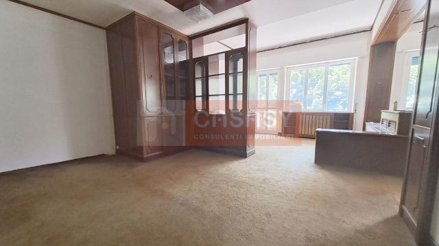 4-room flat in Martiri della Libertà, Albenga - Photo 1