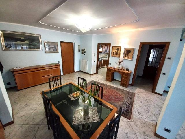 4-room flat in Via Raffaello Sanzio, Vignate - Photo 1