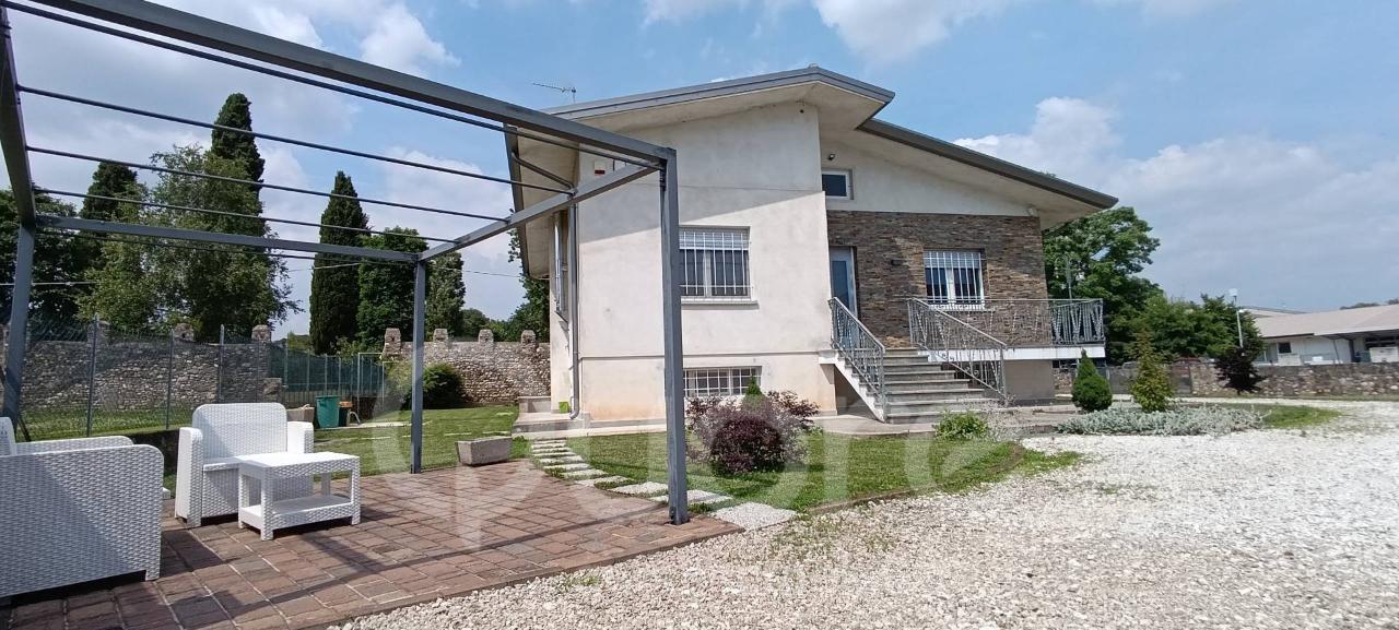 Villa in vendita a Pozzuolo Del Friuli