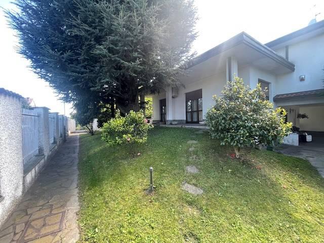 Villa in Via Adige 9, Pregnana Milanese - Foto 1