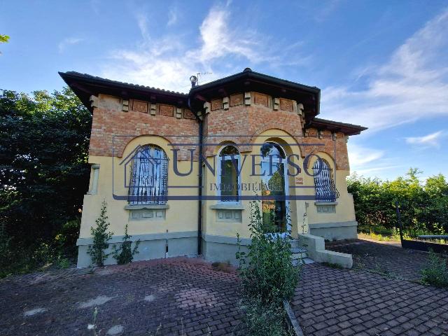 Mansion in Strada Bossola 7, Voghera - Photo 1