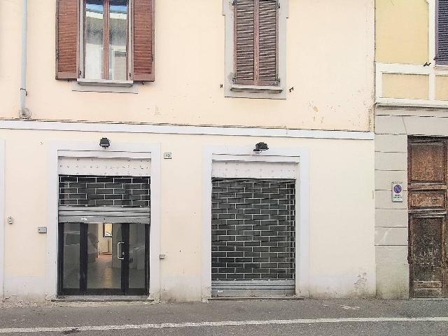 Geschäft in Via Pietro Micca, Saronno - Foto 1