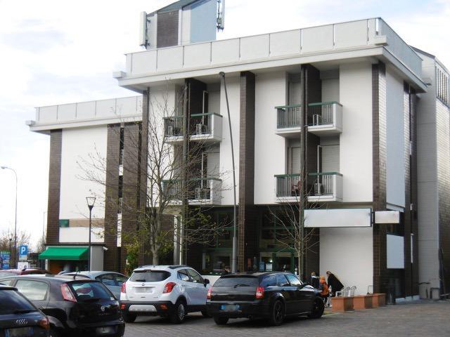 Albergo in Piazza Matteotti 5, San Polo d'Enza - Foto 1
