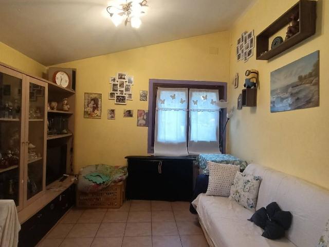 Mansion in Via dei Martiri 121, Villafranca in Lunigiana - Photo 1