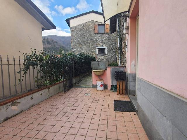 Detached house in Via Caprignano, Fosdinovo - Photo 1