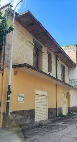 Vierzimmerwohnung in Via Martiri Atellani 160, Orta di Atella - Foto 1