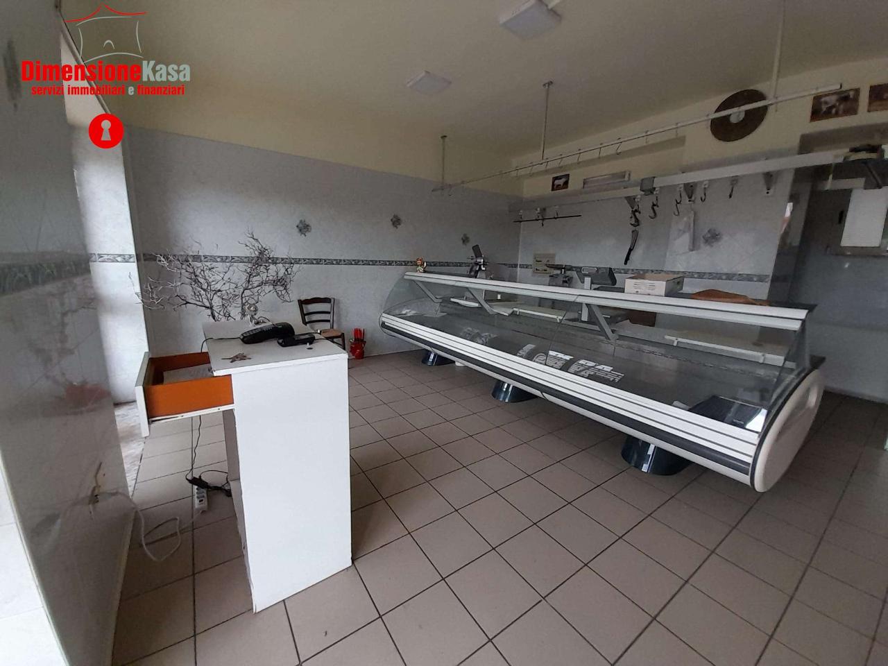 Negozio in Via Polvica , San Felice A Cancello, {3} - Foto 1