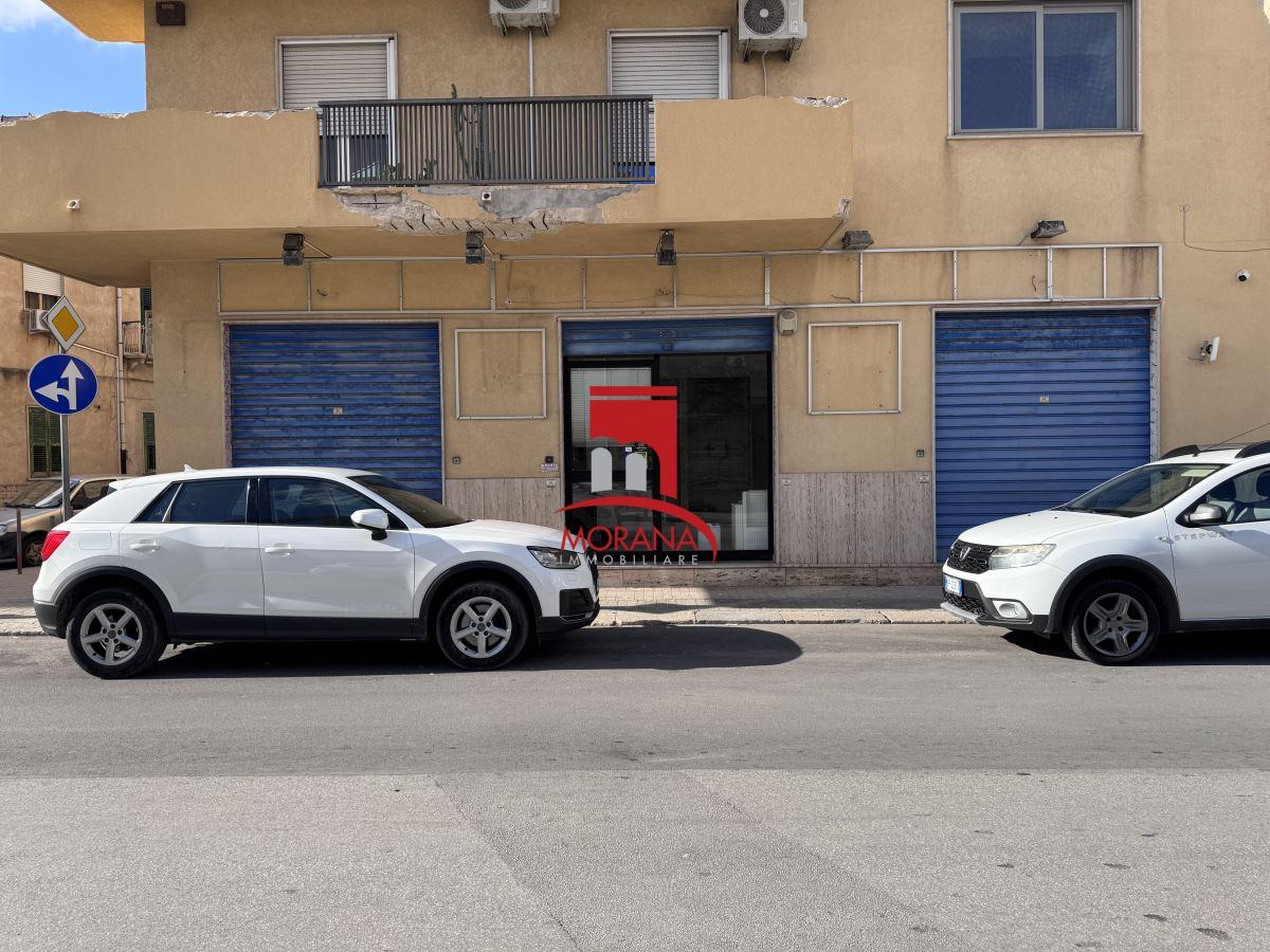 Negozio in Via Archi 33, Trapani, {3} - Foto 1
