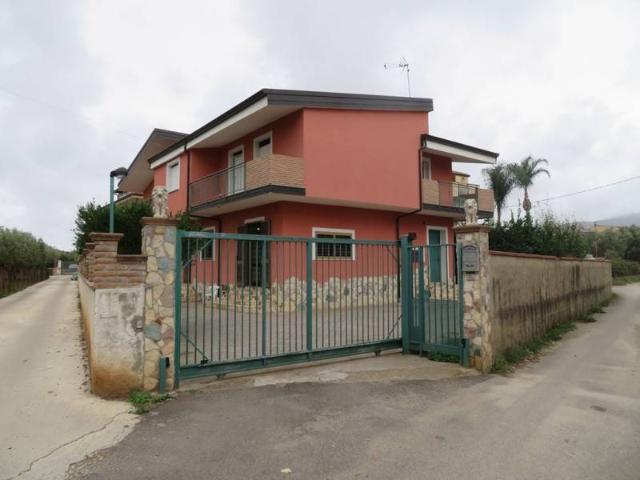 Villa in Via delle Imprese, Lamezia Terme - Foto 1