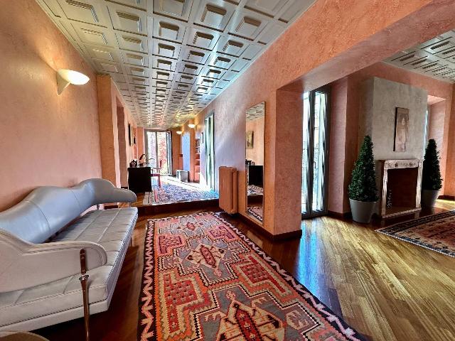 4-room flat in Strada della Repubblica, Parma - Photo 1