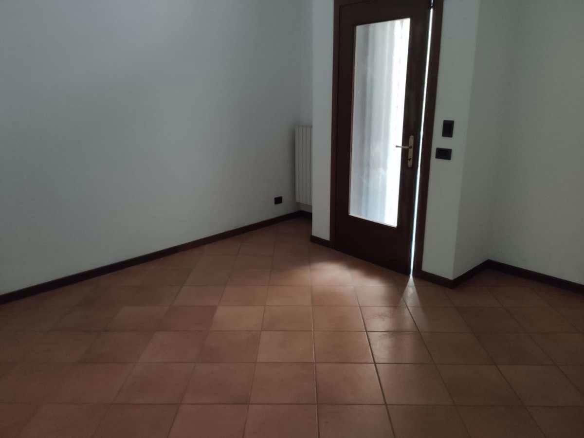 Ufficio in Via Strepponi 30, Lodi, {3} - Foto 2