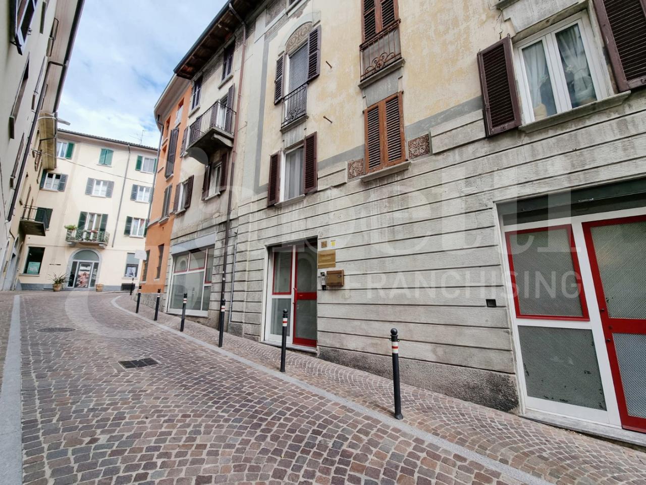 Ufficio in Via Fogazzaro 8, Lecco, {3} - Foto 1