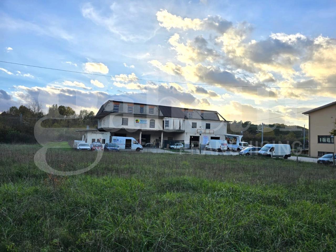 Magazzino in C.So Risorgimento 35, Isernia, {3} - Foto 1