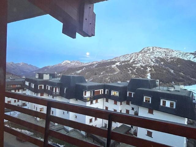 2-room flat in Via III Reggimento Alpini, Sestriere - Photo 1