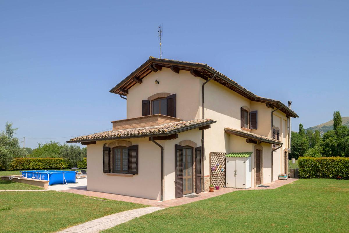 Casa indipendente in vendita a Gubbio