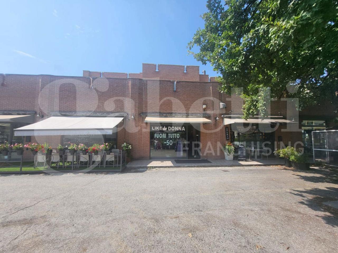 Negozio in Viale Firenze, Foligno, {3} - Foto 1