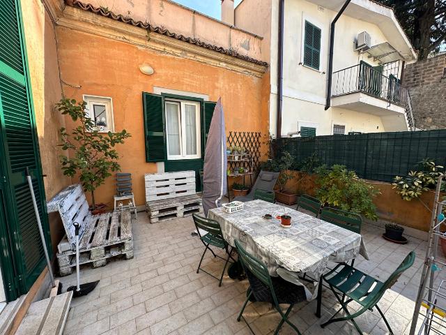 3-room flat in {3}, Piazza Dante Alighieri - Photo 1