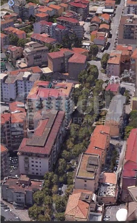 Negozio in Via Giovanni Amendola, Eboli, {3} - Foto 1