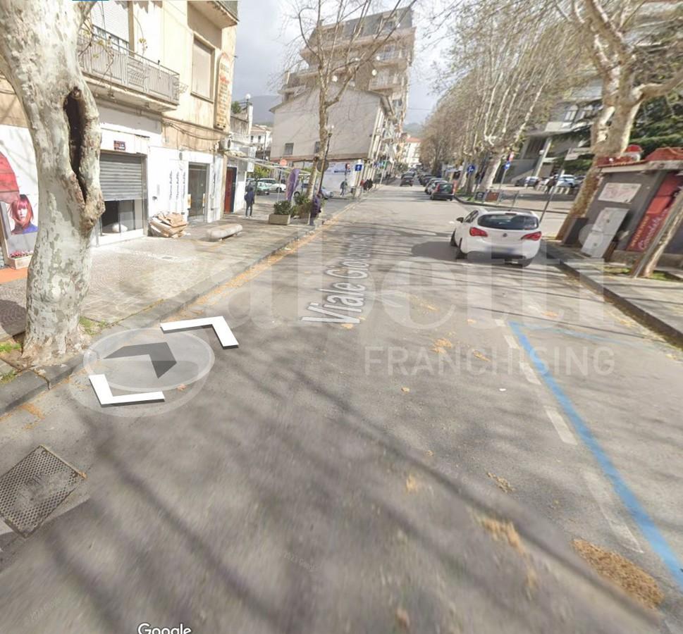 Negozio in Viale Amendola 104, Eboli, {3} - Foto 1