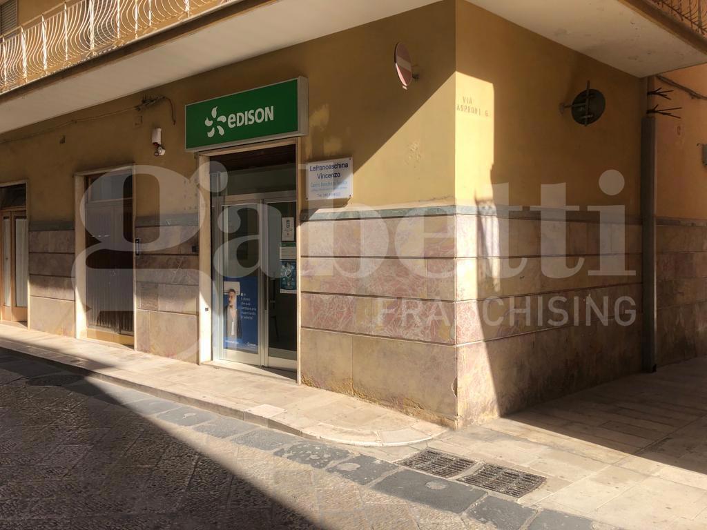 Negozio in Zona Via Aldo Moro, Corato, {3} - Foto 1