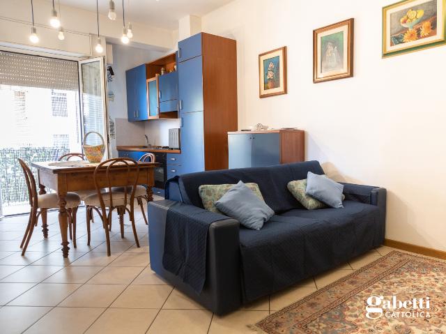 2-room flat in {3}, - Photo 1