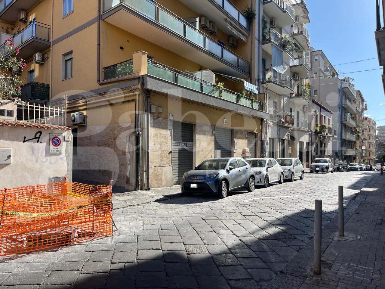 Negozio in Via Sant'Angelo Fulci 18, Catania, {3} - Foto 2