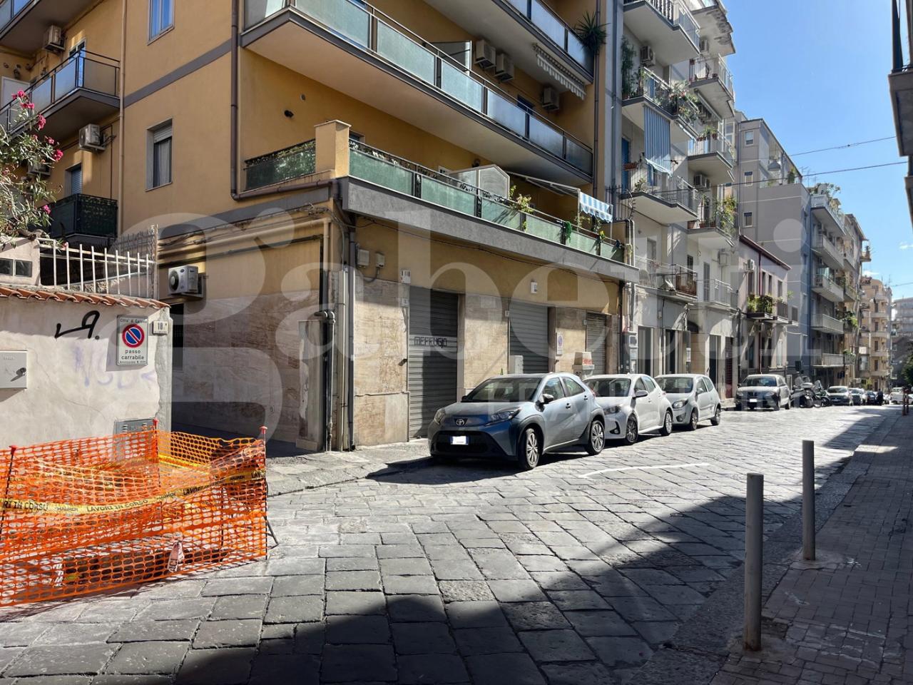 Negozio in Via Sant'Angelo Fulci 18, Catania, {3} - Foto 2