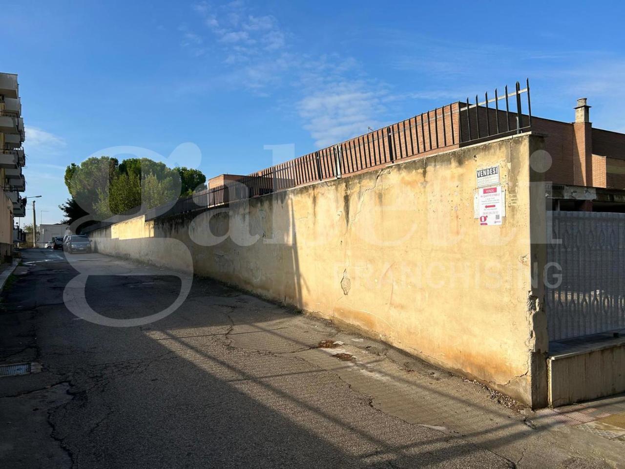 Magazzino in Via XX Settembre 1, Canosa Di Puglia, {3} - Foto 2