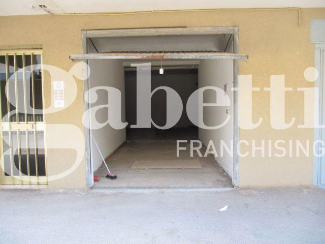 Garage or car box in Via Pace Brindisina 77, Brindisi - Photo 1