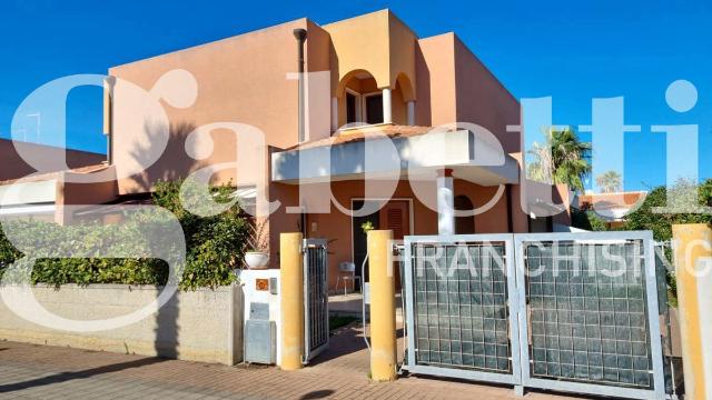 Mansion in Villaggio Acque Chiare 1, Brindisi - Photo 1