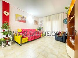 4-room flat in Via Gasparini 9, Paese - Photo 1