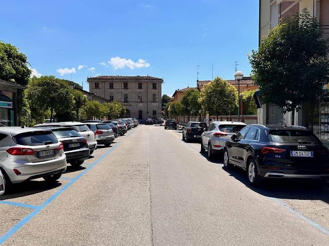 Negozio in {3}, Viale Paolo Galeati - Foto 1