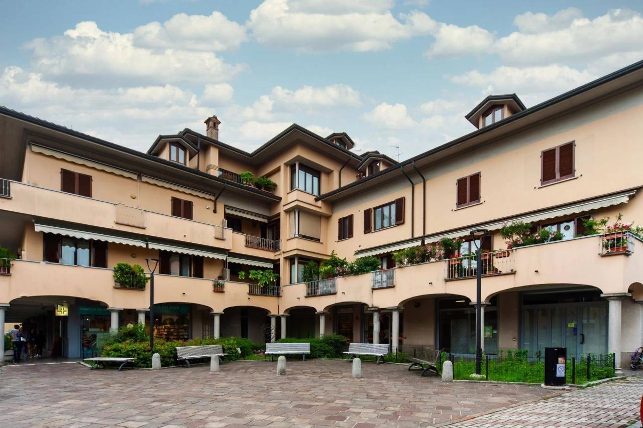 Negozio in , Vanzago, {3} - Foto 1