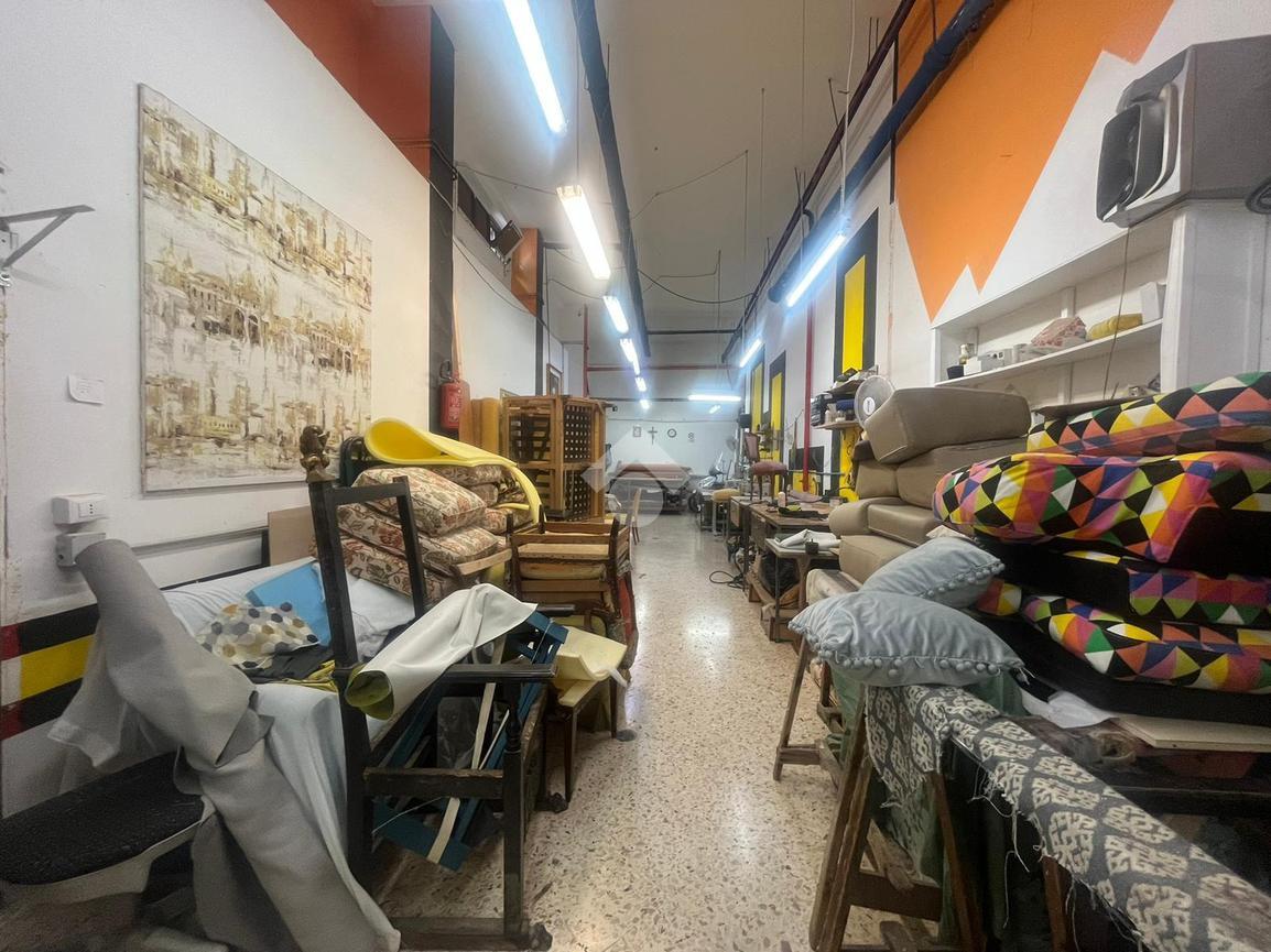 Magazzino in Viale delle Magnolie 39, Palermo, {3} - Foto 2