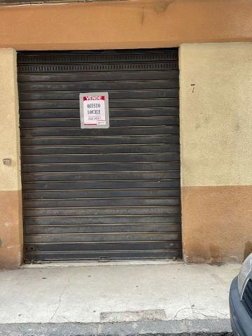 Box in Via De Amicis, Battipaglia - Foto 1