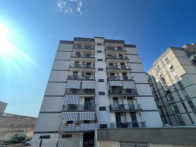 Vierzimmerwohnung in Via Porto Torres 27, Modugno - Foto 1