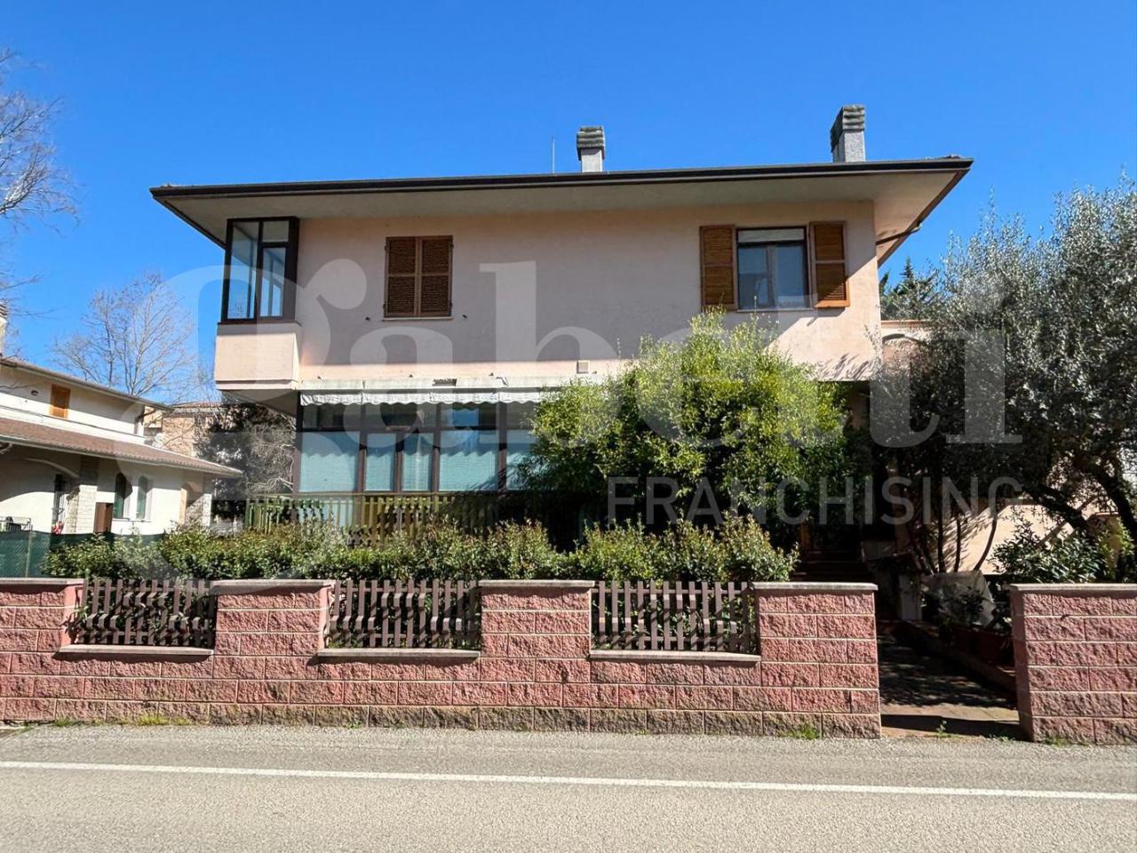casa indipendente in vendita a Bastia Umbra
