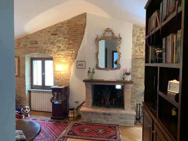 2-room flat, Todi - Photo 1