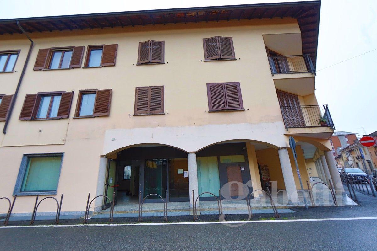 Negozio in Via Garibaldi, Lonate Pozzolo - Foto 1