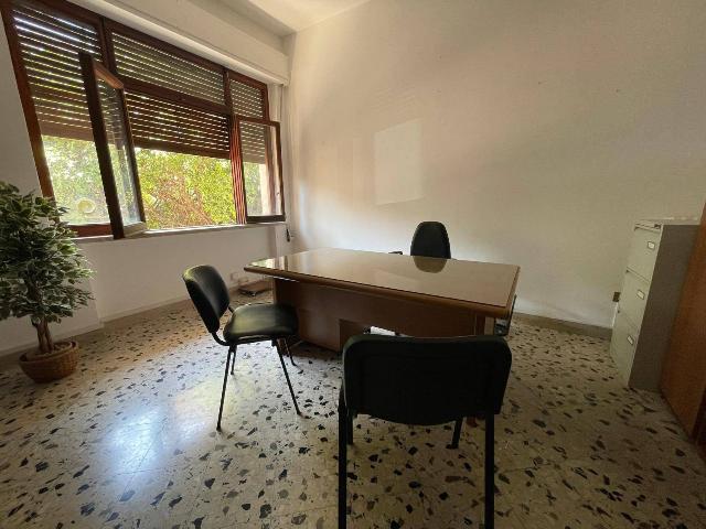 Shared office in {3}, Via Mariano Stabile 250 - Photo 1