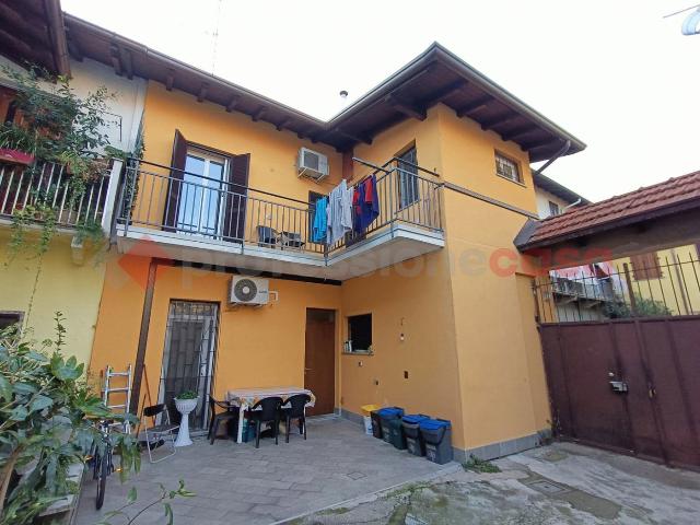 Vierzimmerwohnung in Via Sant'Antonio 75, Parabiago - Foto 1