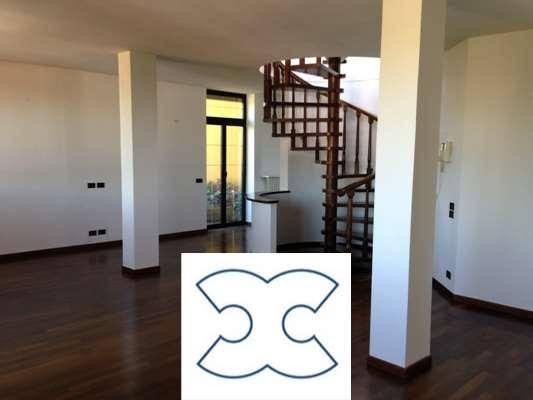 Penthouse in Via Ponzella 24, Busto Arsizio - Photo 1