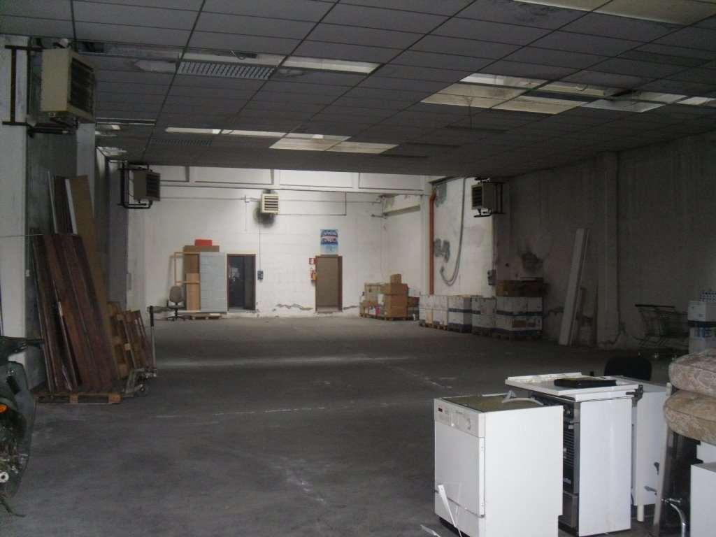 Capannone in Viale della Libertà, Forli', {3} - Foto 1