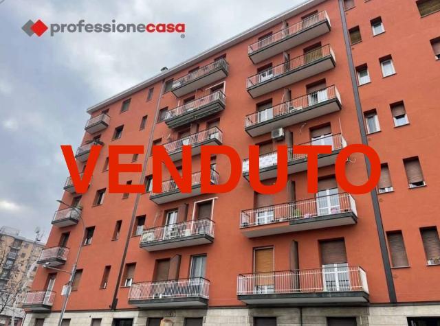 2-room flat in Via Milano 3, Cesano Boscone - Photo 1