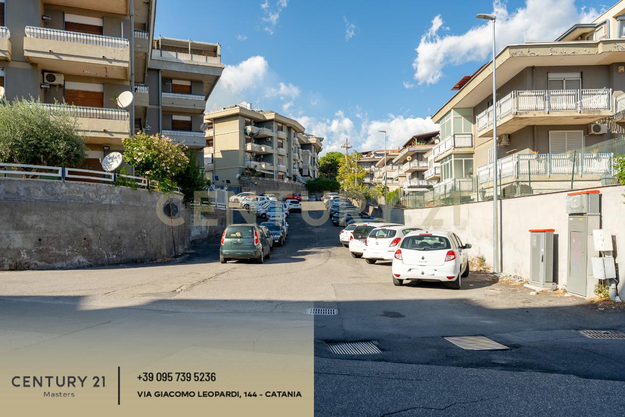 Parcheggio chiuso in Via Generale Umberto Nobile 9, San Gregorio Di Catania, {3} - Foto 2
