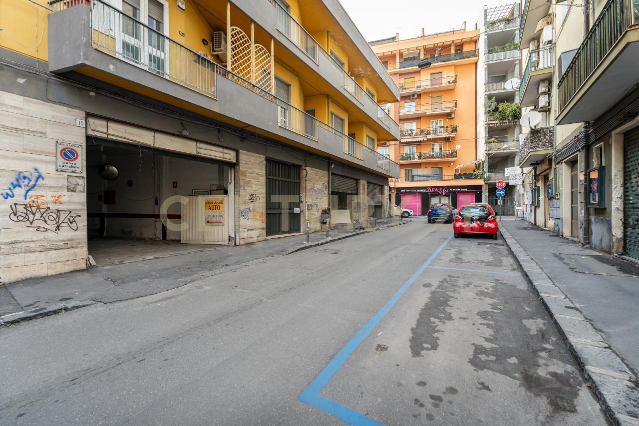 Parcheggio chiuso in Via Enna 13, Catania, {3} - Foto 2