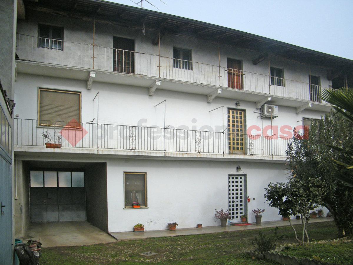 Casa indipendente in vendita a Bellinzago Novarese