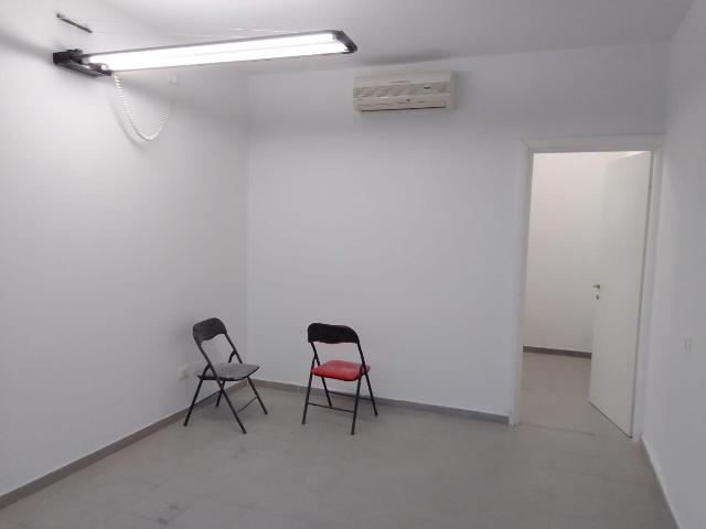 Business space, Bientina - Photo 1