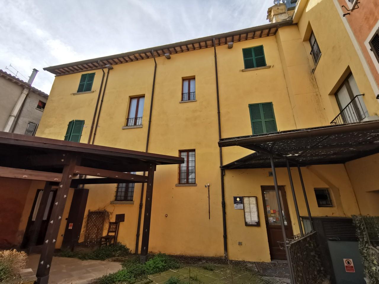 Hotel in vendita a Sant'Angelo In Vado
