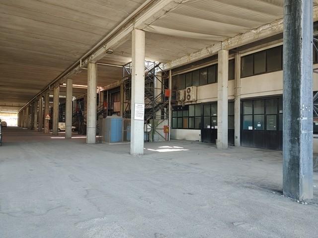 Magazzino in Via Ferraris 80, Arezzo, {3} - Foto 1